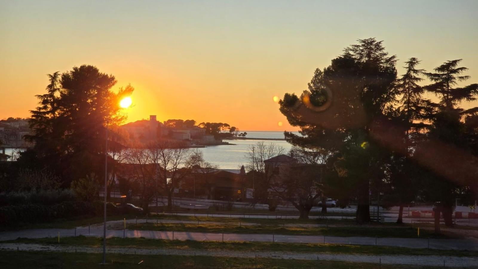 Studio Apartment Ljubica For 2 Persons 150M From The Beach بوريتش المظهر الخارجي الصورة
